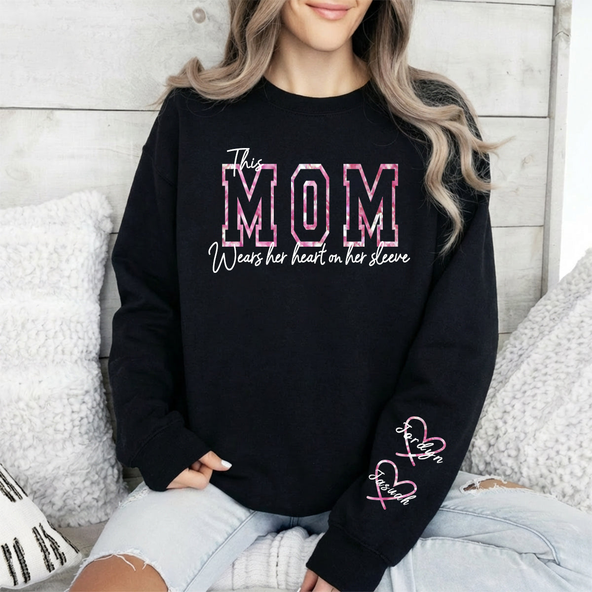 Wear Your Heart on Your Sleeve – Personalized Glitter Mama Sweatshirt with Kids’ Names | for Mom Mother's Day Gift
