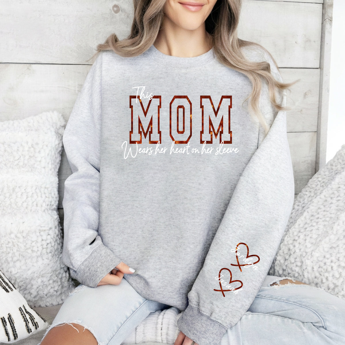 Wear Your Heart on Your Sleeve – Personalized Glitter Mama Sweatshirt with Kids’ Names | for Mom Mother's Day Gift