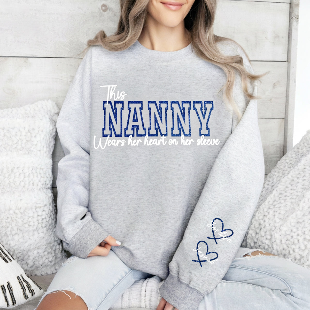 Wear Your Heart on Your Sleeve – Personalized Glitter Mama Sweatshirt with Kids’ Names | for Mom Mother's Day Gift