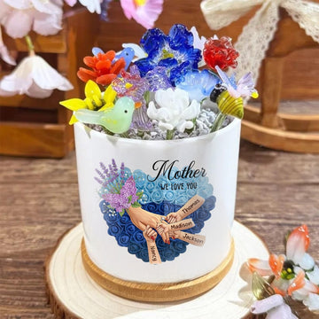 Personalized Large Lavender Plant Pot-Personalized Mom Holding Hands|Best Mother's Day Gift– Timeless Gift for Every Home