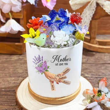 Personalized Large Lavender Plant Pot-Personalized Mom Holding Hands|Best Mother's Day Gift– Timeless Gift for Every Home