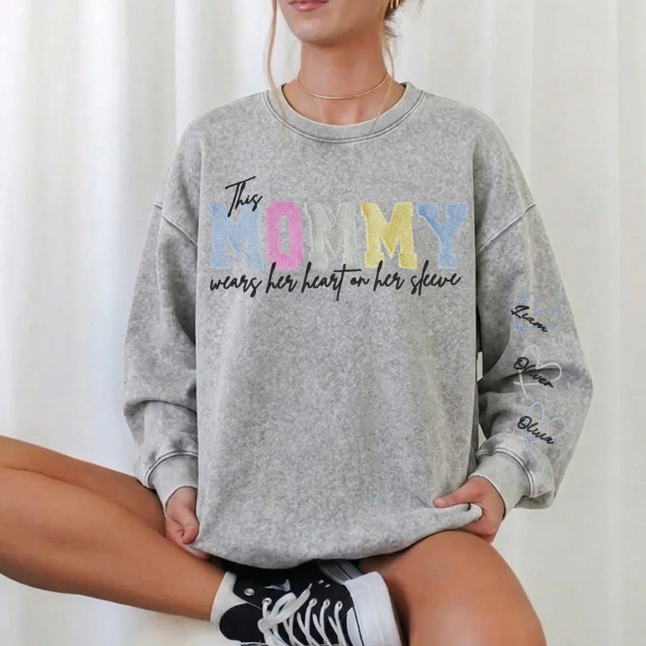 Custom Embroidered Heart on Sleeve Personalized Mommy/Grandma Washed Sweatshirt | Mother's Day Gift for Mom & Grandma