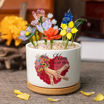 Personalized Plant Pot-Personalized Mom Holding Hands|Best Mother's Day Gift– Timeless Gift for Every Home